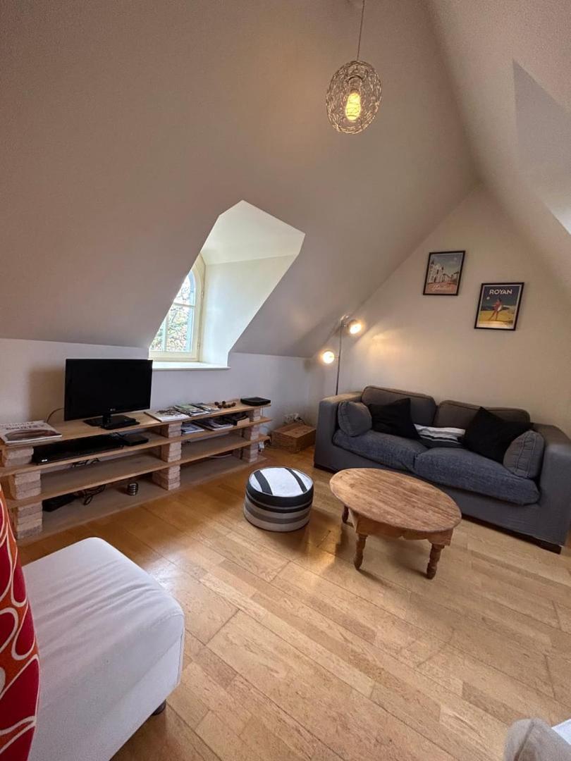 Le Square : Appartement Climatise En Centre Ville ปัวติเยร์ ภายนอก รูปภาพ